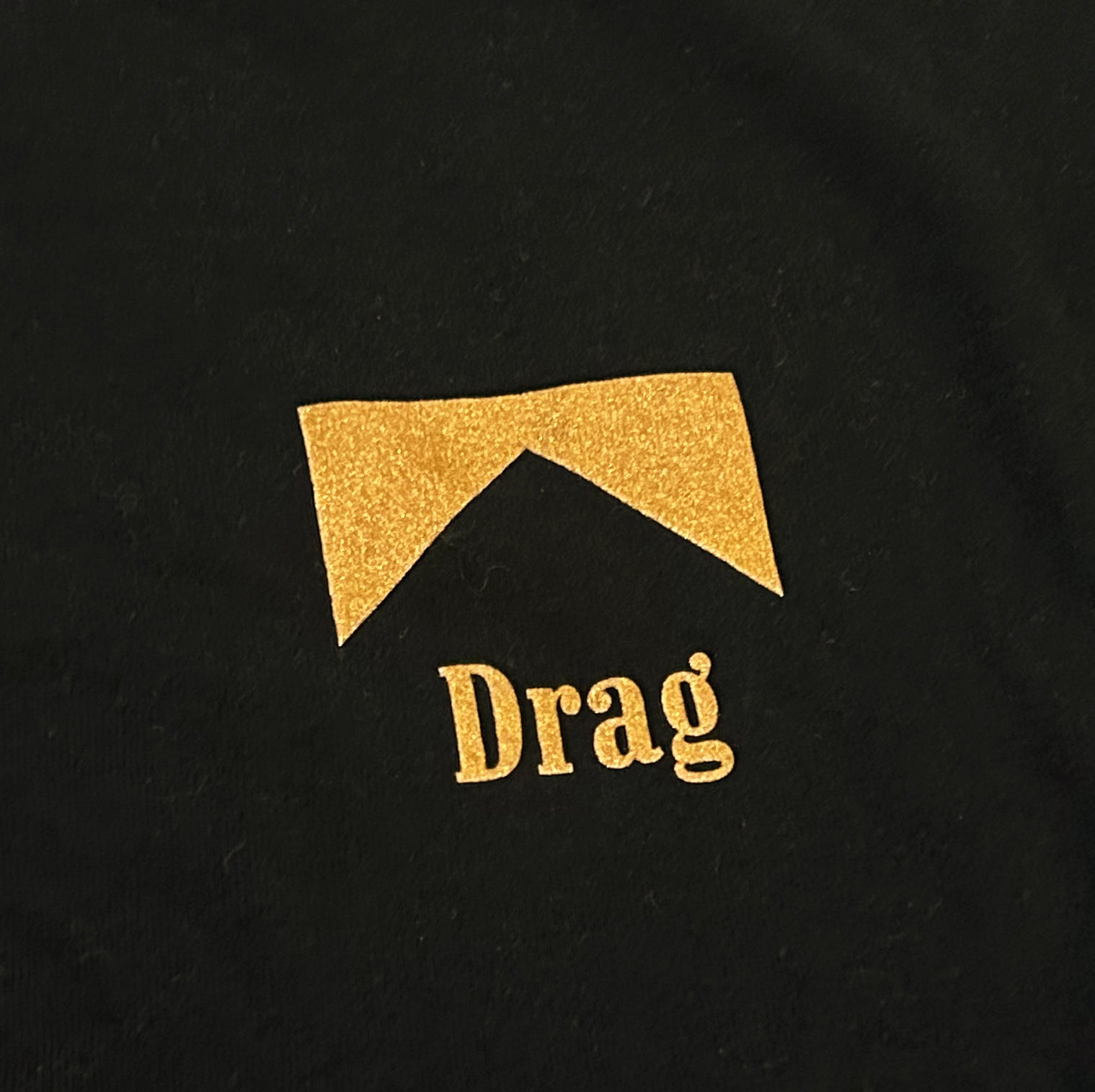 MARLBORO TEE - TAR BLACK / GOLD CLASS